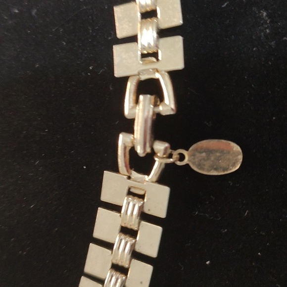 Park Lane Necklace - Picture 3 of 4